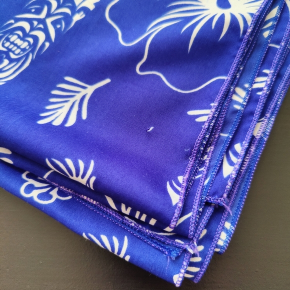 Long, wide Tiki theme scarf or wrap | La Leela - Picture 8 of 8